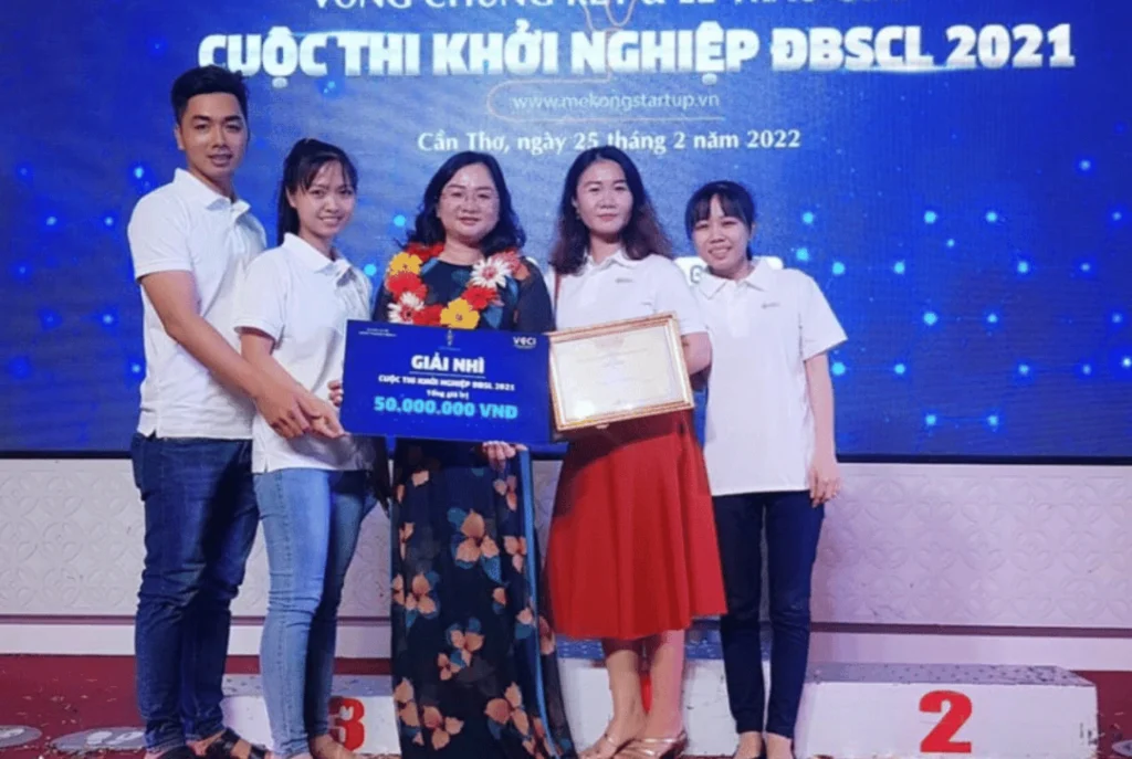 DƯỢC LIỆU MIỀN TÂY ĐỒNG HÀNH STARTUP TRONG CUỘC THI KHỞI NGHIỆP ĐỒNG BẰNG SÔNG CỬU LONG 2022 (1)